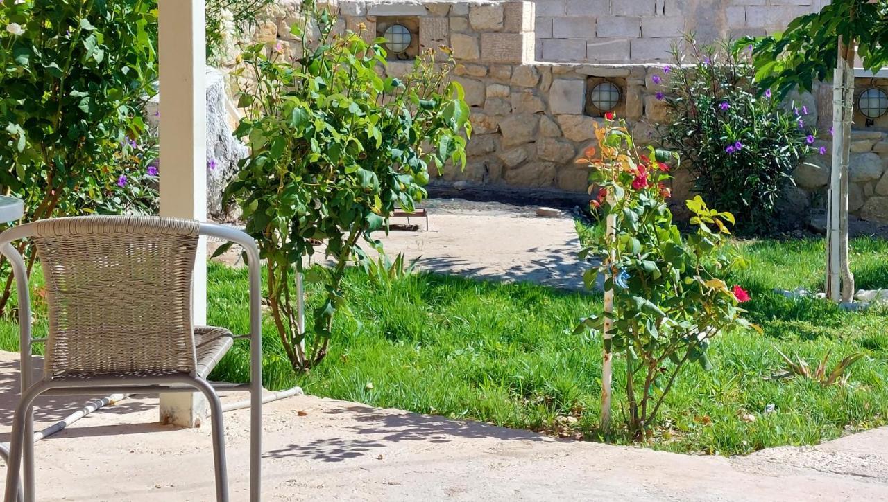 Guest House Tsanes Pinakokhorion Екстер'єр фото