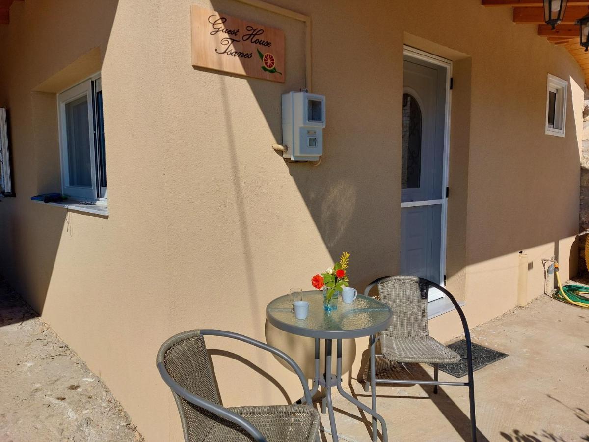 Guest House Tsanes Pinakokhorion Екстер'єр фото